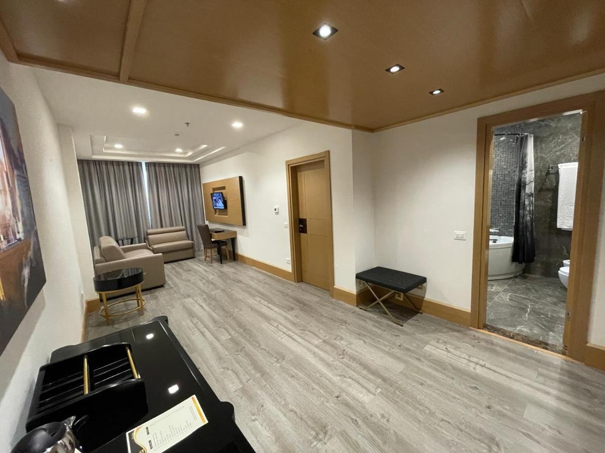 Hotel Golden Palace شكودر المظهر الخارجي الصورة