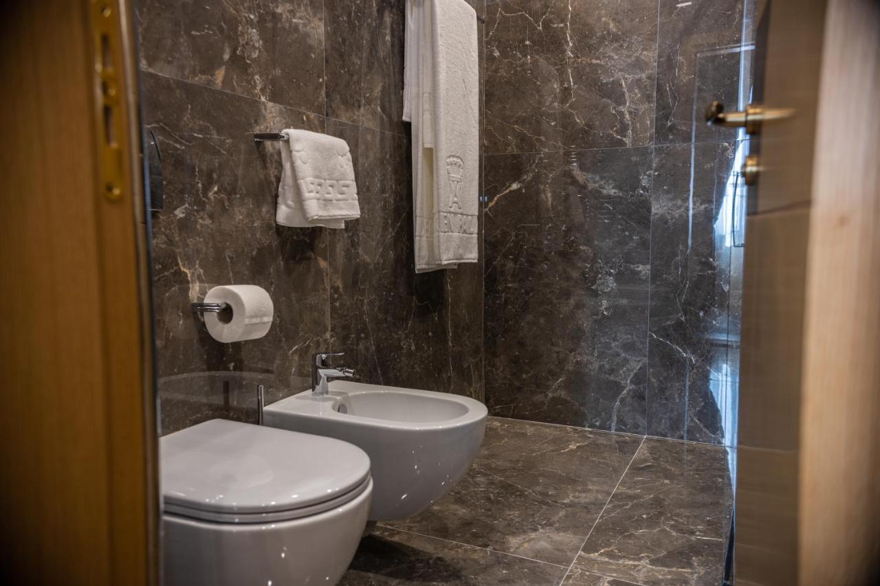 Hotel Golden Palace شكودر المظهر الخارجي الصورة