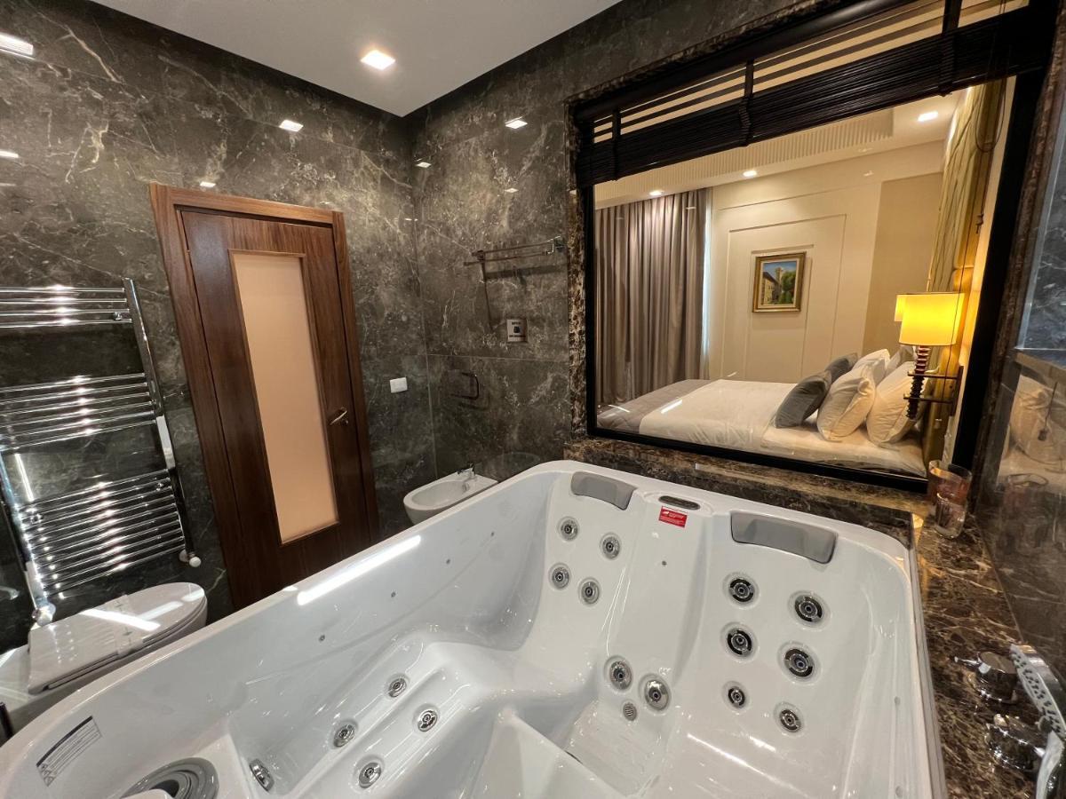 Hotel Golden Palace شكودر المظهر الخارجي الصورة